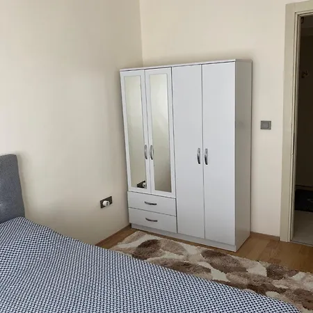 Cozy In A Popular Neighborhood * Τσόρλου