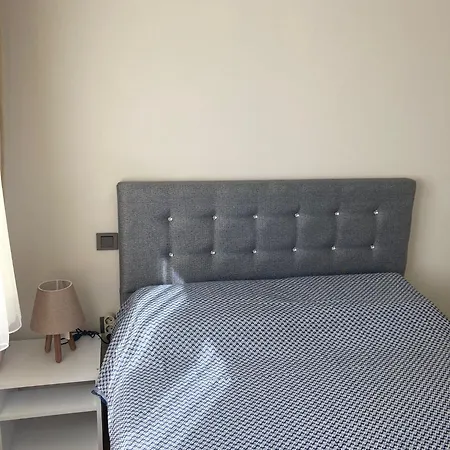 Διαμέρισμα Cozy In A Popular Neighborhood *